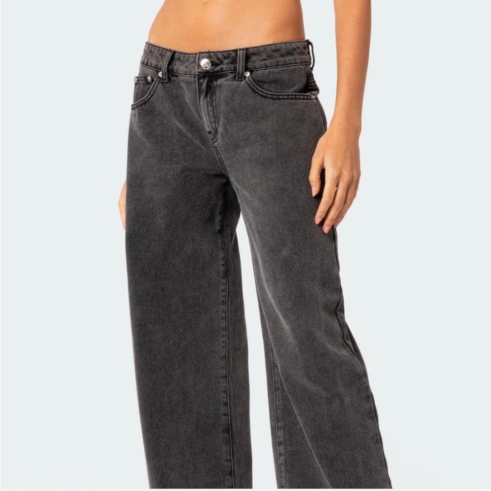 Edikted Raelynn Black low rise jeans